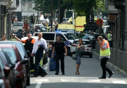 Λιέγη: Τρομοκρατική επίθεση «βλέπουν» οι Αρχές, νεκρός ο δράστης 
