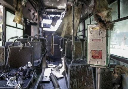 Πυρκαγιά σε λεωφορείο στην Αθήνα (photos)