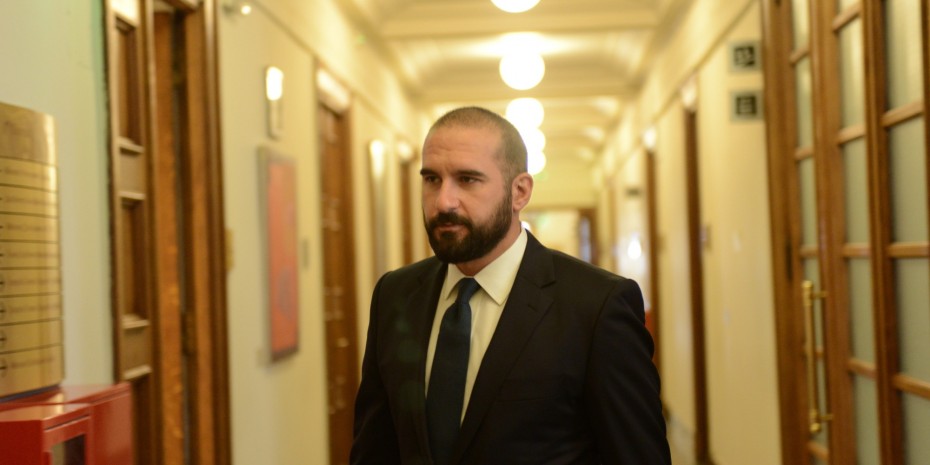 Dimitris Tzanakopoulos government spokesman, to his way to