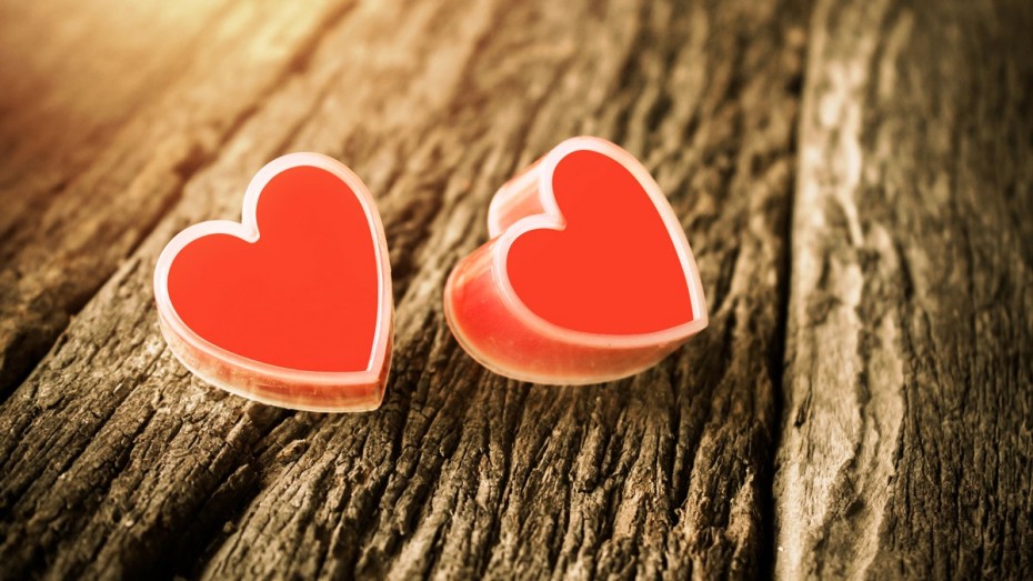 love-hearts-plastic