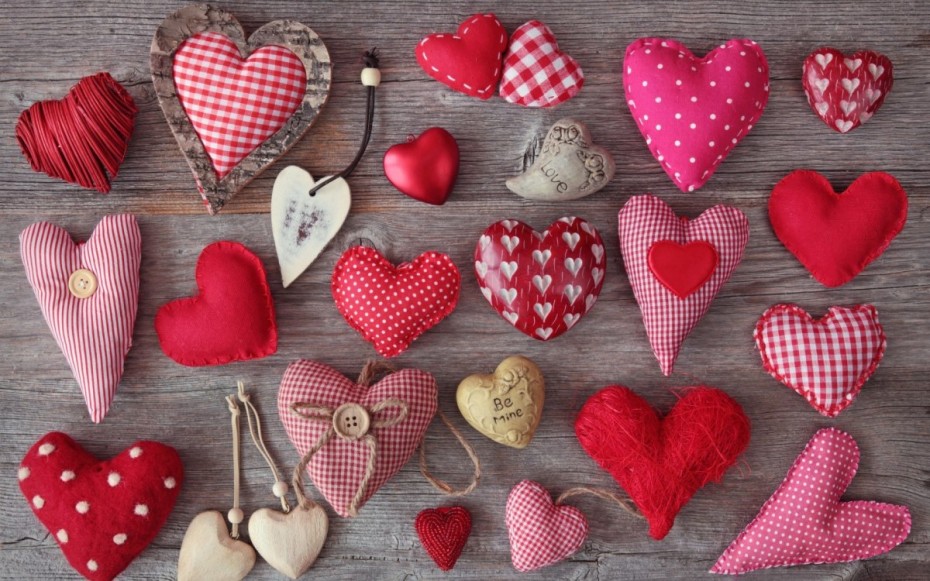 hearts-romantic-love-fabric-felt-red
