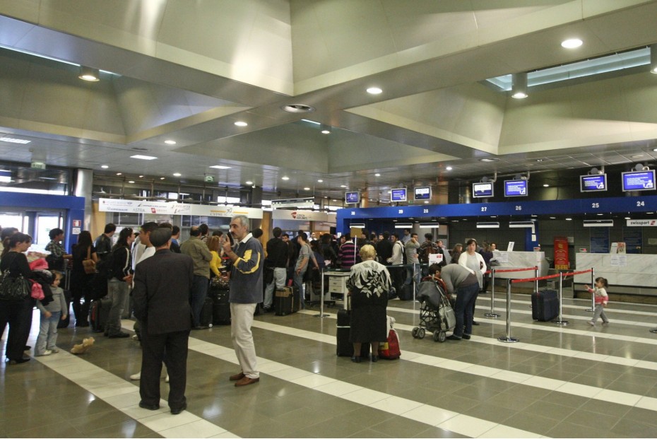 Έφτασαν τα 10 εκατομμύρια οι επιβάτες στα αεροδρόμια το πρώτο 3μηνο
