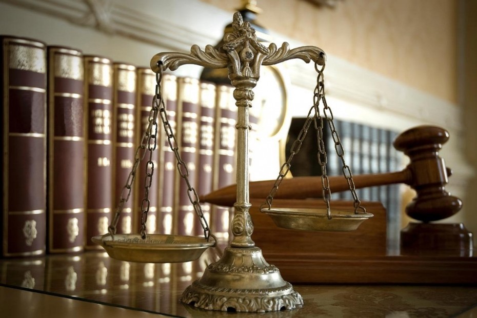 Δικαστές για «ντου» Ρουβίκωνα: «Ωμή βία», όπως στις πρωτόγνωρες κοινωνίες