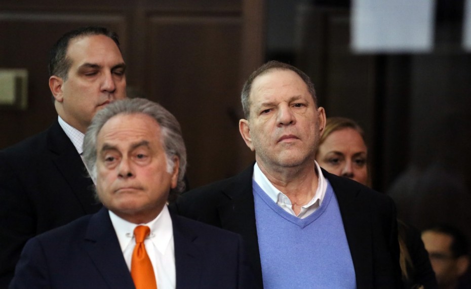 Harvey Weinstein: Ελεύθερος με εγγύηση και υποχρέωση να φορά βραχιολάκι