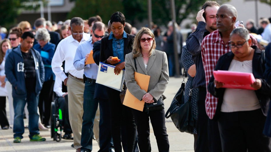 Παραμένουν κοντά σε ιστορικό χαμηλό τα επιδόματα ανεργίας στις ΗΠΑ