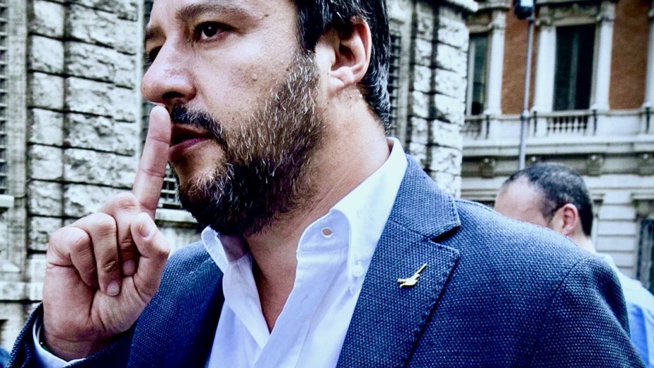 Νέο μήνυμα του ακροδεξιού Σαλβίνι για άμεσες εκλογές στην Ιταλία