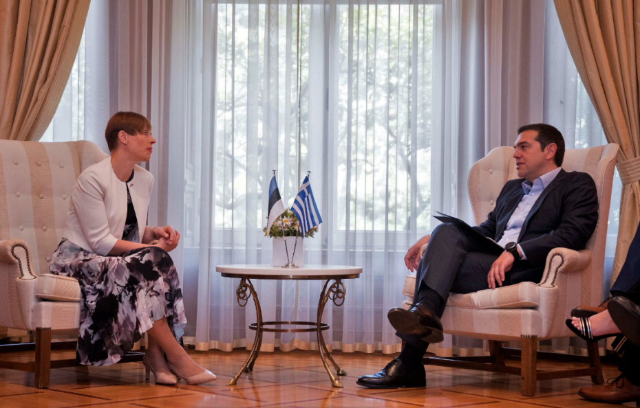 Στο Μαξίμου η πρόεδρος της Εσθονίας - Συνάντηση με Τσίπρα