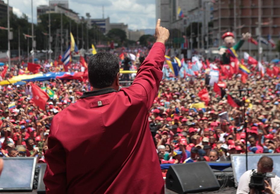Στην κούρσα επανεκλογής ο Μαδούρο για την προεδρία στην «ματωμένη» Βενεζουέλα
