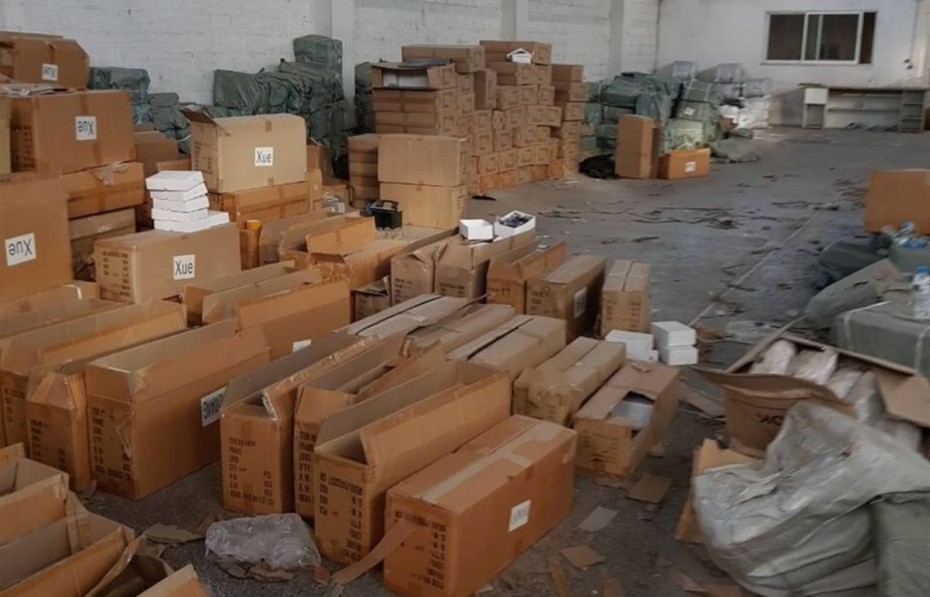 Πειραιάς: Κατασχέθηκαν 5,5 τόνοι παράνομων προϊόντων