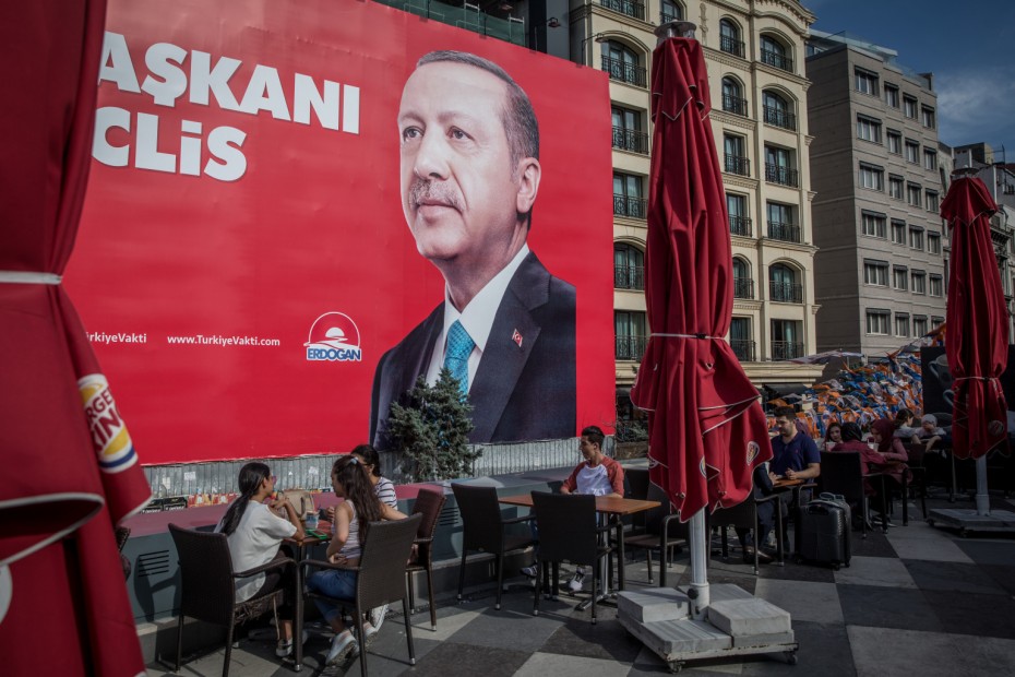 Κλείδωσαν οι κάλπες στην Τουρκία
