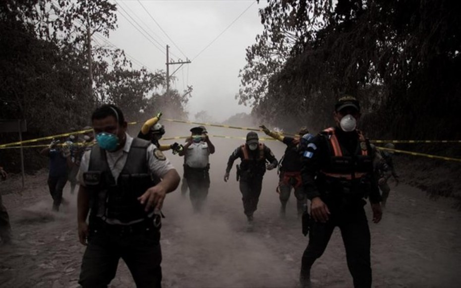 Γουατεμάλα: Τουλάχιστον 25 νεκροί από έκρηξη ηφαιστείου (video)