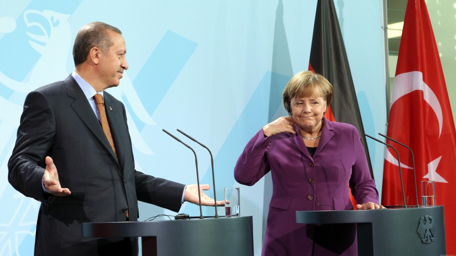 «Προσεχτικά» υποδέχεται η Γερμανία την επανεκλογή Ερντογάν στη Τουρκία