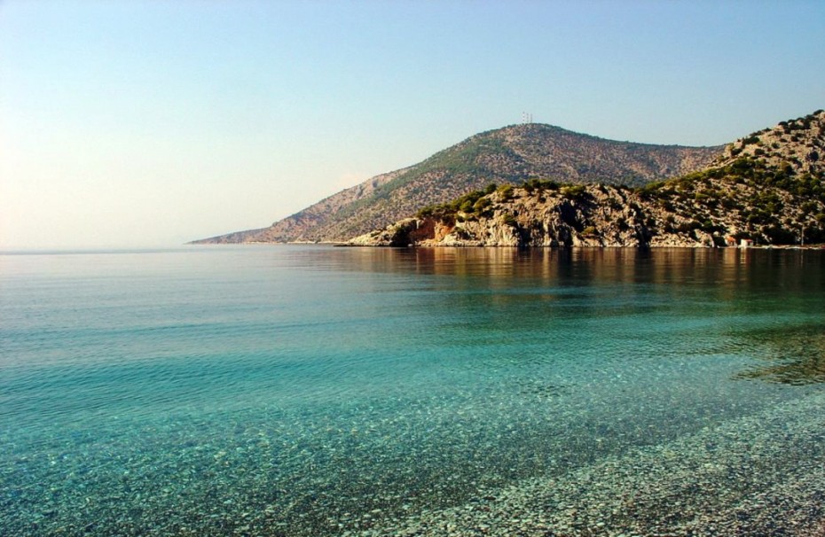 ΠΑΚΟΕ: Κατάλληλες και ακατάλληλες παραλίες στην Αττική