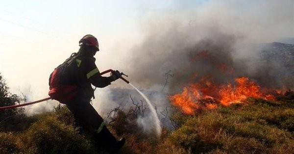 Ακόμα μια πυρκαγιά στην Εύβοια, στα Πολιτικά