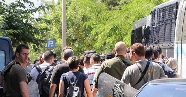 Ποινική δίωξη στους 20 συλληφθέντες του Ρουβίκωνα