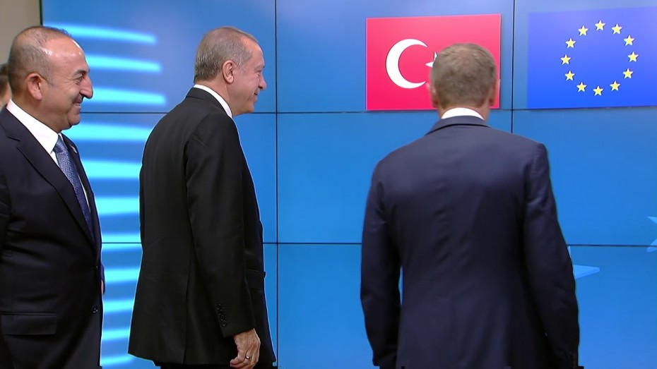 Κομισιόν: Η Τουρκία να παραμείνει πιστός εταίρος της ΕΕ