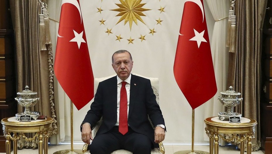 Τουρκία: Ο Ερντογάν απολύει σχεδόν 20.000 δημοσίους υπαλλήλους