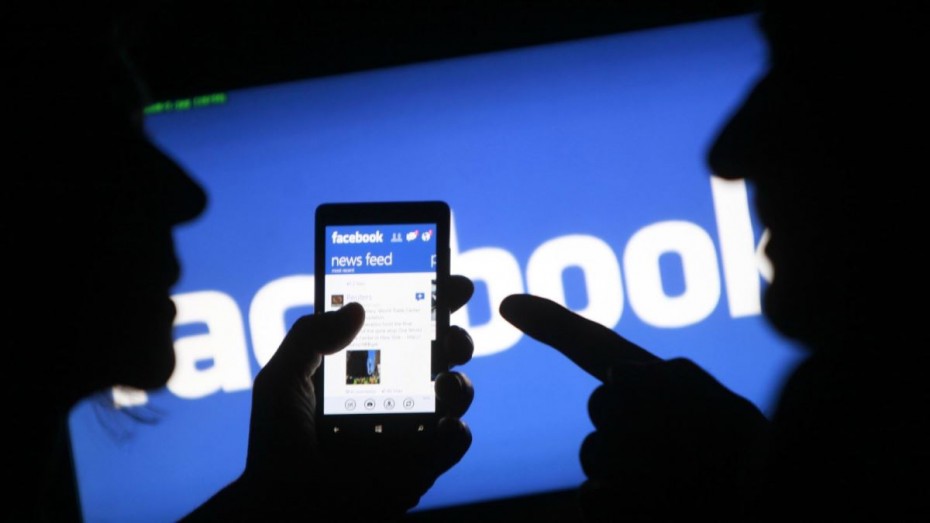 Αντιμέτωπο με πρόστιμο- ρεκόρ το facebook στη Βρετανία