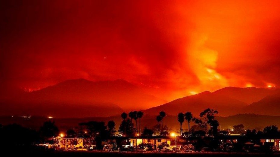Καλιφόρνια: Εκατοντάδες κάτοικοι εγκαταλείπουν τα σπίτια τους λόγω των πυρκαγιών