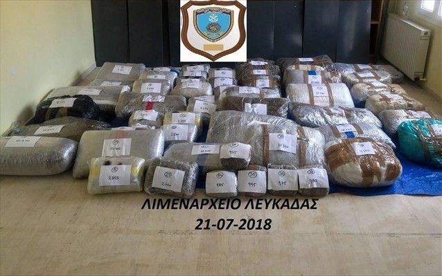 Εντοπίστηκαν 375 κιλά κάνναβης σε ακυβέρνητη λέμβο στη Λευκάδα