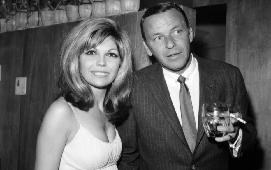 Απεβίωσε η Nancy Sinatra