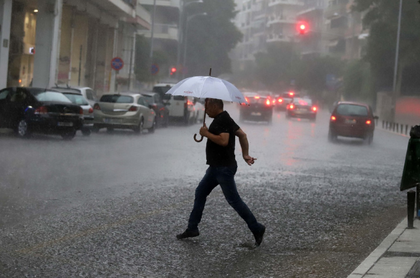 Προβλήματα στη Θεσσαλονίκη λόγω βροχής και χαλαζόπτωσης