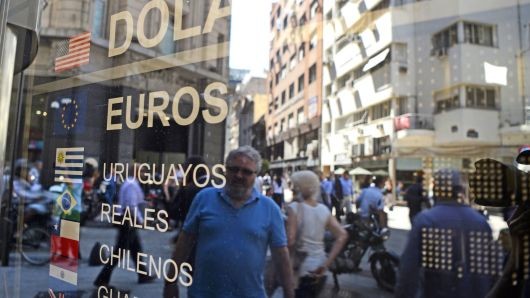 Η Αργεντινή προσπαθεί να ηρεμήσει τις διεθνείς αγορές