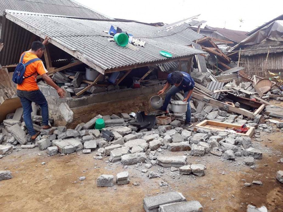 Ινδονησία: Φονικό το χτύπημα του Εγκέλαδου - 131 νεκροί, 70.000 άστεγοι
