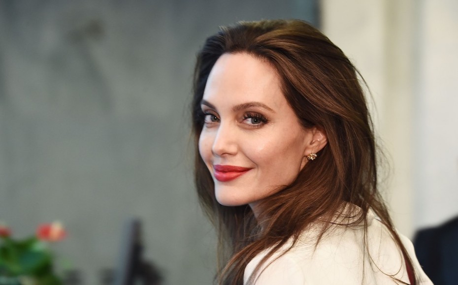 Η Angelina Jolie ζηλεύει την Amal Alamuddin;