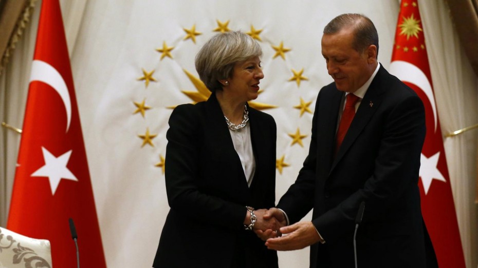 Επικοινωνία Ερντογάν με την Μέι για την τουρκική οικονομία