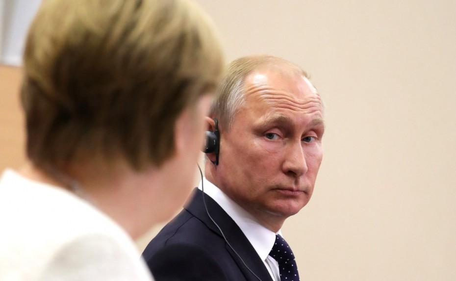 Η Μέρκελ χαμηλώνει τις προσδοκίες για τη συνάντηση με τον Πούτιν