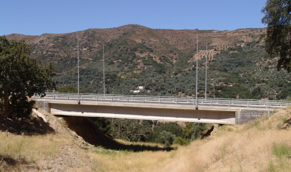 Κρήτη: Βρέθηκε σορός άνδρα κάτω από γέφυρα