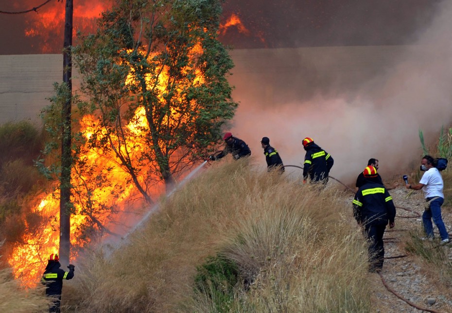 Συναγερμός σε οκτώ περιφέρειες για κίνδυνο πυρκαγιάς