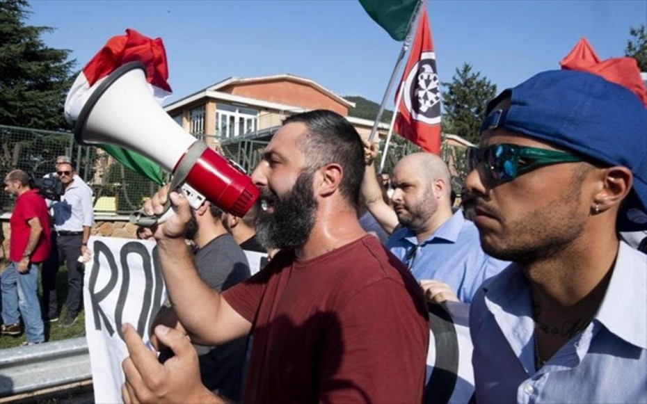 Ρώμη: Διαδηλώσεις και αντιδιαδηλώσεις μετά την άφιξη των μεταναστών από το Diciotti