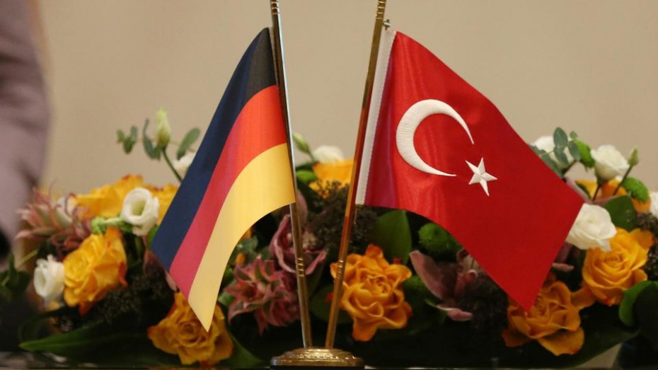 WSJ: Η Γερμανία εξετάζει να δώσει οικονομική βοήθεια στην Τουρκία