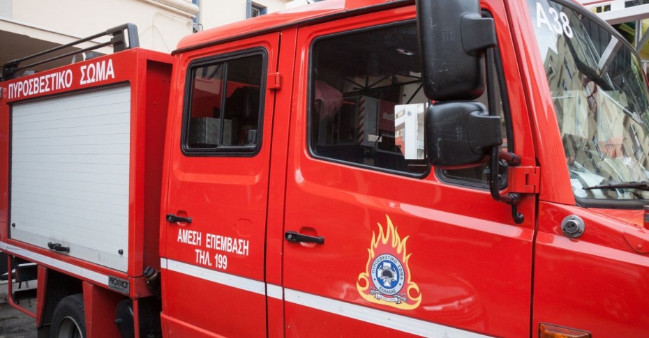 Θεσσαλονίκη: Υπό έλεγχο η φωτιά στην Αγία Τριάδα