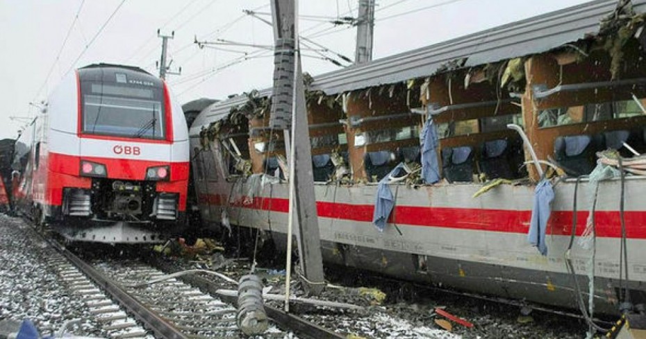 Αυστρία: Ένας νεκρός και 11 τραυματίες από σύγκρουση τρένου με λεωφορείο