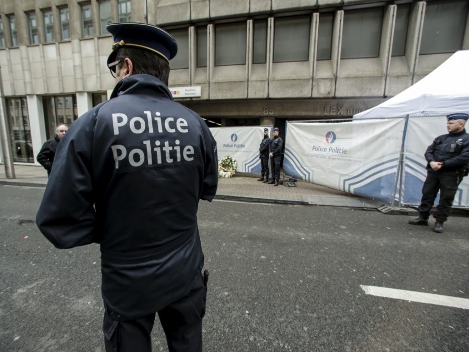 Συναγερμός στις Βρυξέλλες: Άγνωστος επιτέθηκε με μαχαίρι σε αστυνομικό