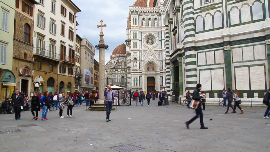 Φλωρεντία: Πρόστιμο για τους τουρίστες που τρώνε στον δρόμο!