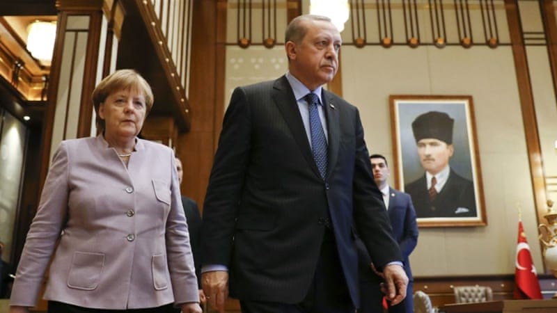 Προειδοποιήσεις Ερντογάν στη Γερμανία περί «τρομοκρατίας»