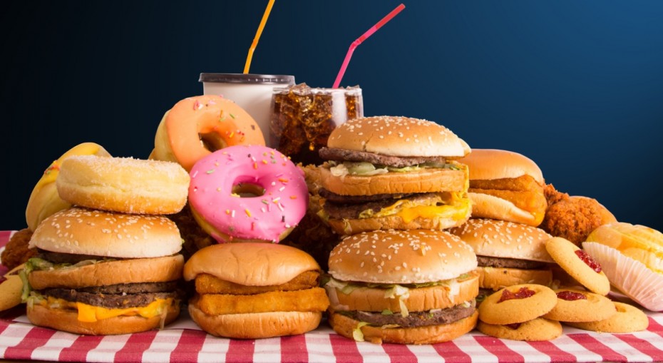 Το junk food αυξάνει τον κίνδυνο κατάθλιψης