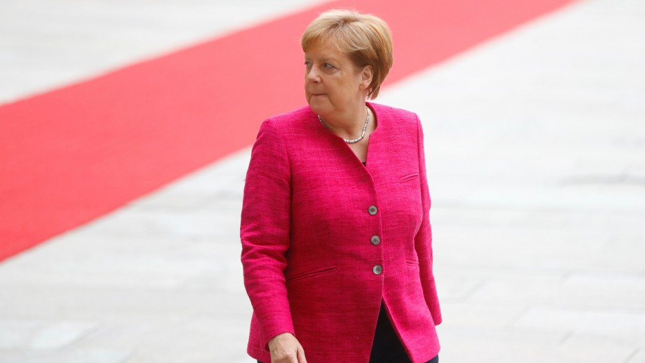 Λύση στην κυβερνητική κρίση λόγω Μάασεν ψάχνουν στη Γερμανία