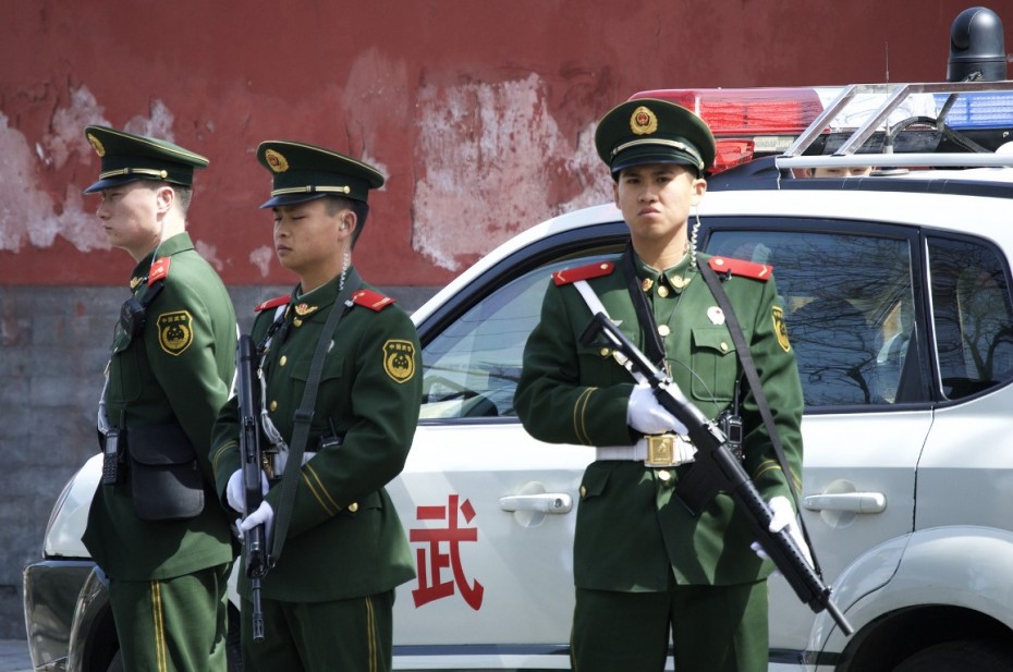 Αυτοκίνητο παρέσυρε πεζούς στην Κίνα