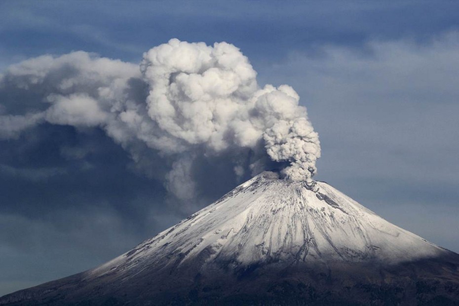 «Ξύπνησε» το ηφαίστειο Ποποκατέπετλ (video)