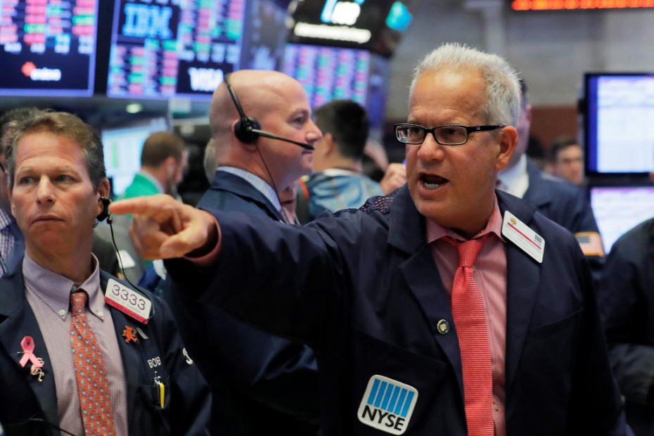Τα εταιρικά αποτελέσματα ανεβάζουν τη Wall Street για την Τρίτη