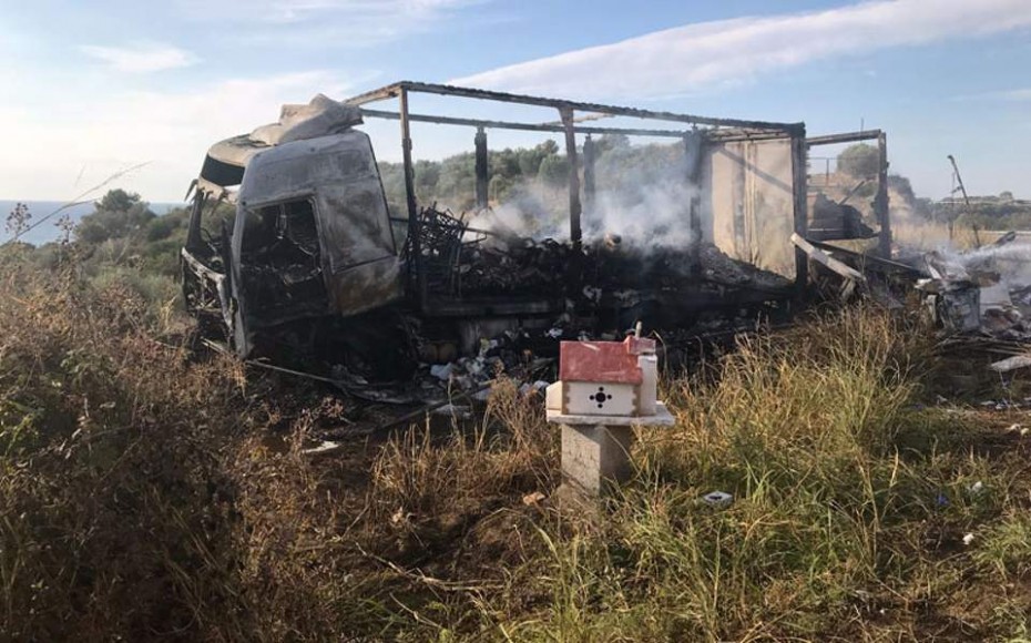 Καβάλα: Μετανάστες κάηκαν ζωντανοί μετά από σύγκρουση ΙΧ με φορτηγό