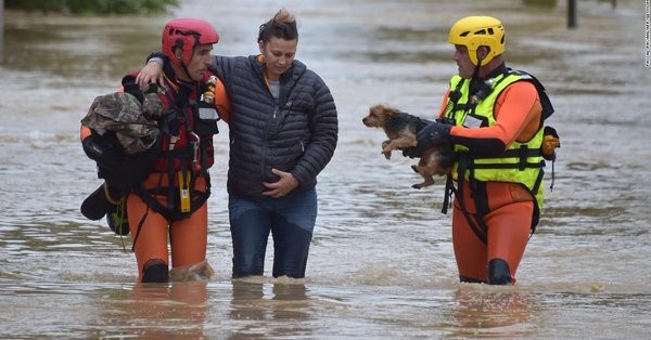 Τουλάχιστον 13 νεκροί από πλημμύρες στη νοτιοδυτική Γαλλία