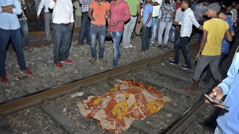 Τουλάχιστον 50 νεκροί από το τρένο στην Ινδία - Σενάρια για τρομοκρατία