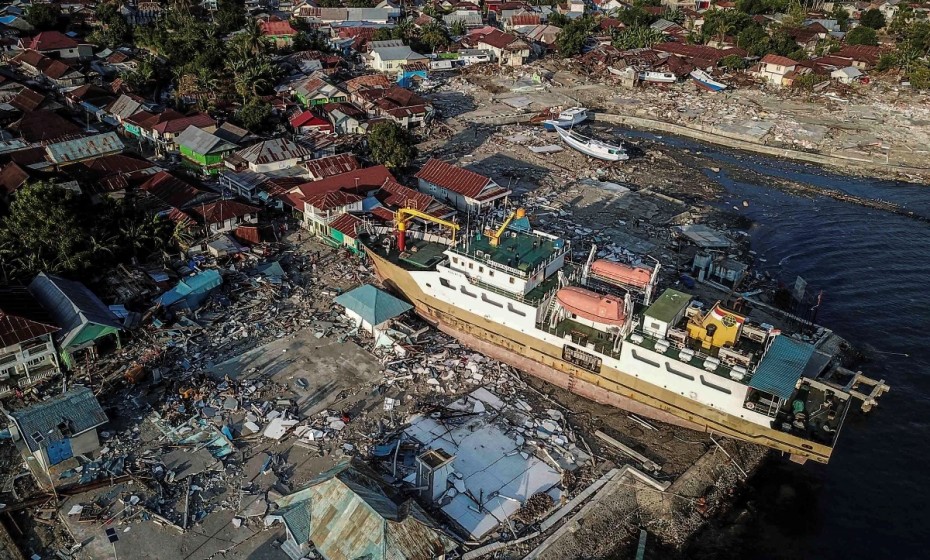 Ινδονησία: Στους 1.407 νεκρούς ο τραγικός απολογισμός