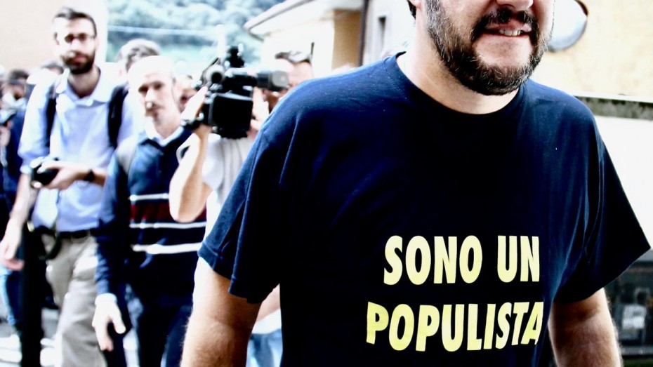  Ο Κόντε προσπαθεί να «μαζέψει» τα ευρωσκεπτικιστικά σχόλια από την Ιταλία 